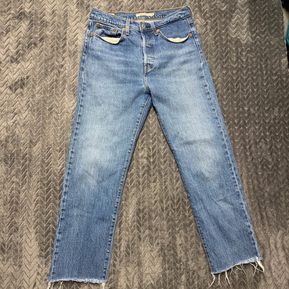 Levis Wedgie Straight Jeans 27‎ Blue Excellent Raw Hem High Rise (2103)